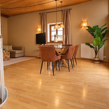 Aparthotel Schmiedtor Hall in Tirol